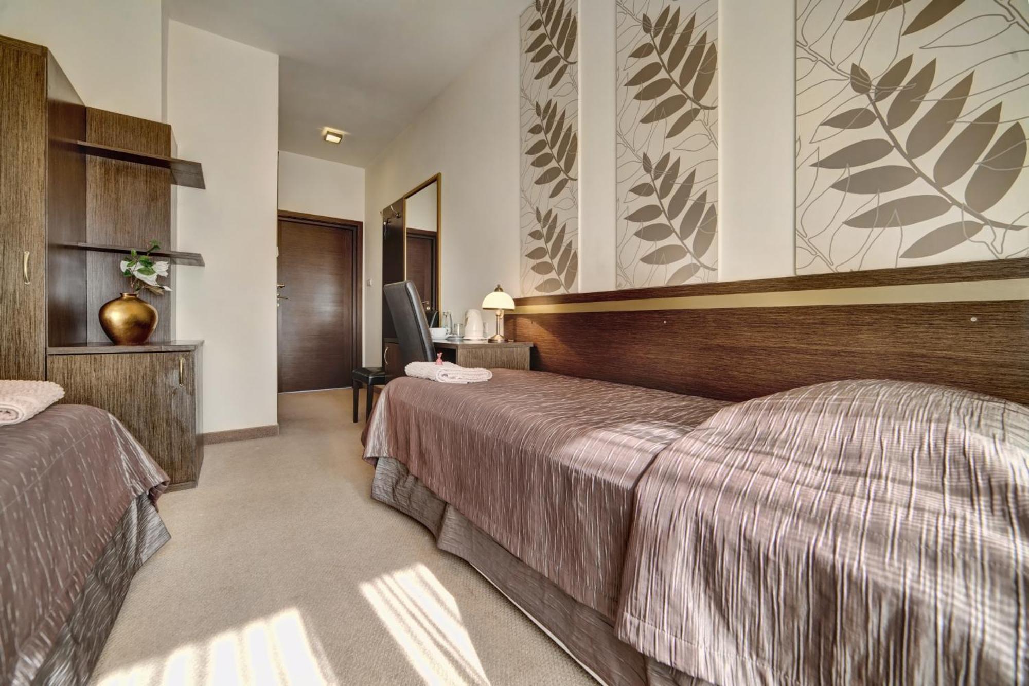Hotel Orlik Krynica Zdroj Ngoại thất bức ảnh